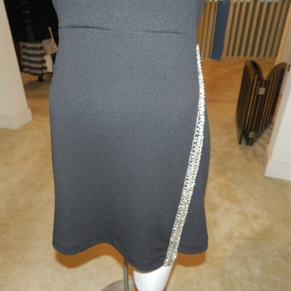 NWT White House Black Market Crystal Embellished Mini Dress Size 4P - Picture 4 of 16